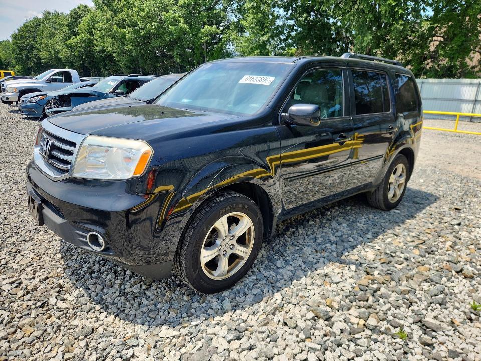 2015 Honda Pilot VIN 5FNYF4H56FB052865 COPART salvage auction — MINOR DENT/SCRATCHES, MA - CERTIFICATE OF TITLE, sold $1,800 on 2026-07-30 (photo 1)