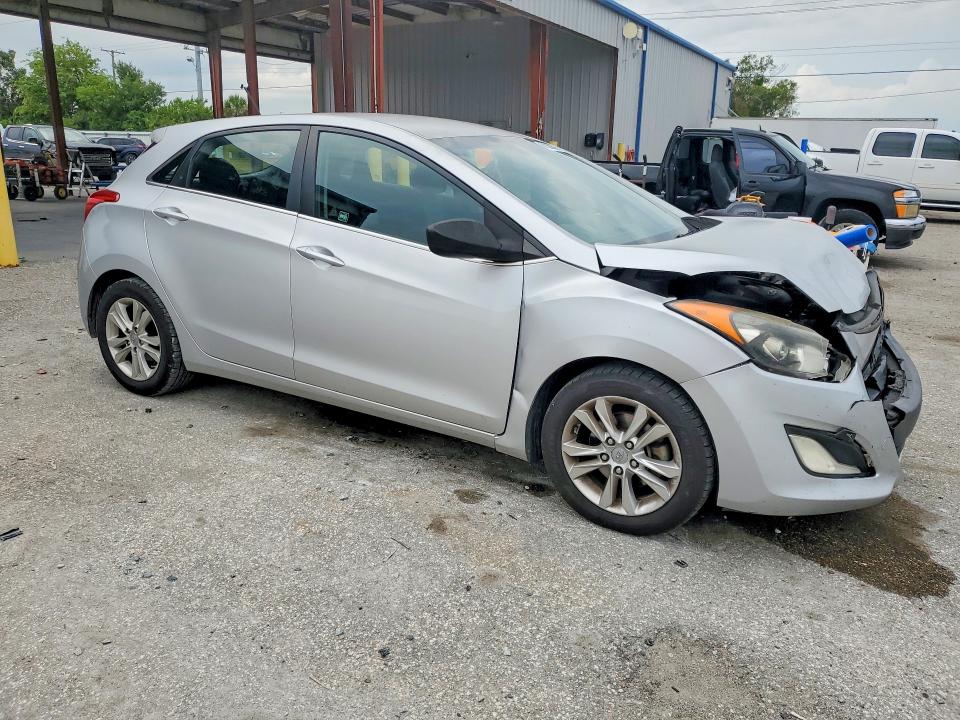 2014 Hyundai Elantra VIN KMHD35LH2EU204172 COPART salvage auction — FRONT END, Fl - Cert Of Title Slvg Rebuildable, sold $375 on 2026-07-31 (photo 4)