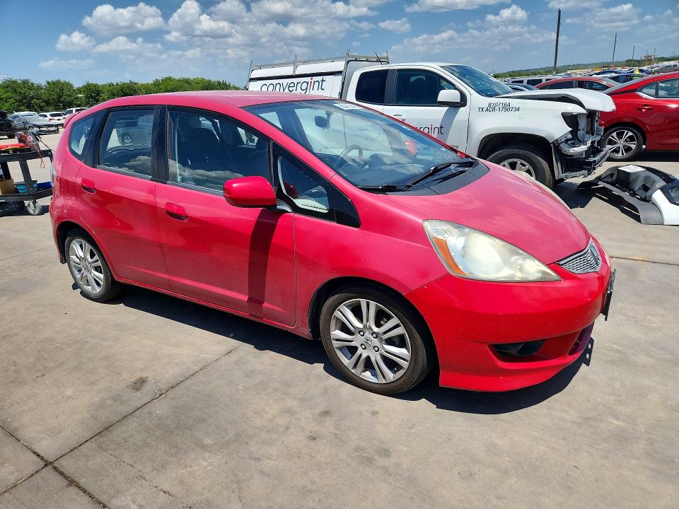 2009 Honda Fit VIN JHMGE88489S050330 COPART salvage auction — NORMAL WEAR, MT - CERTIFICATE OF TITLE, sold $175 on 2026-07-23 (photo 4)