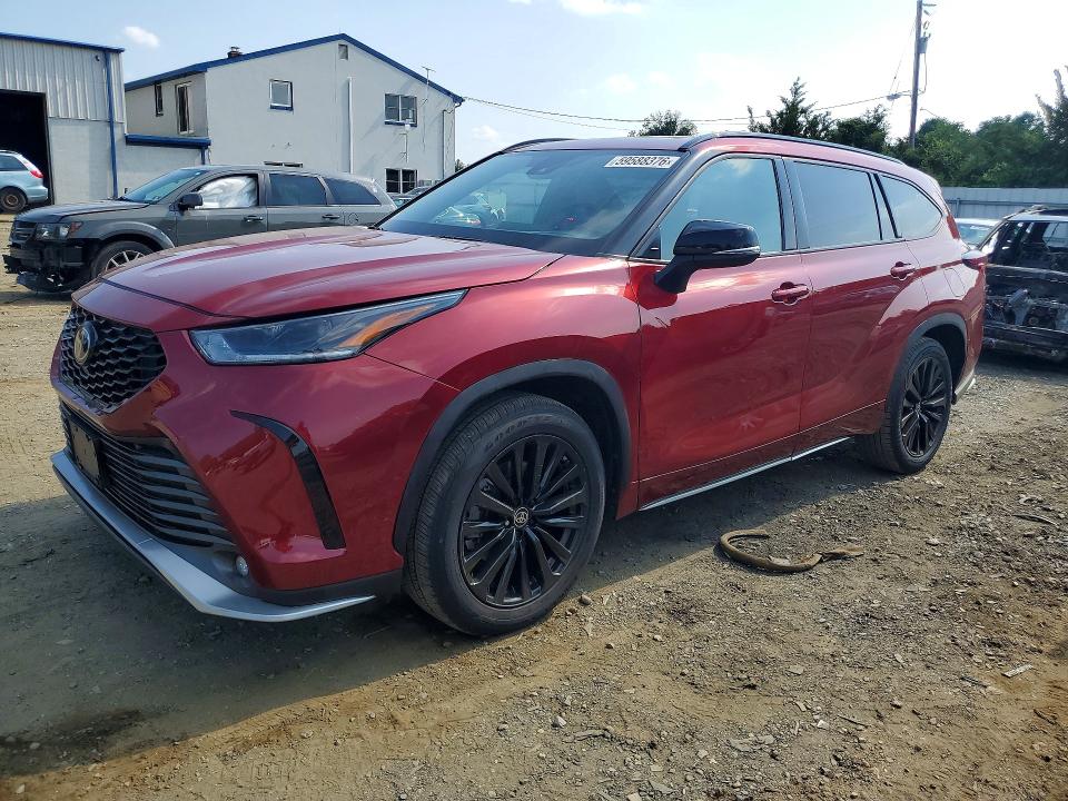2024 Toyota Highlander VIN 5TDKDRBH2RS533806 COPART salvage auction — MINOR DENT/SCRATCHES, Ny - Certificate Of Title, sold $32,250 on 2026-07-29 (photo 1)