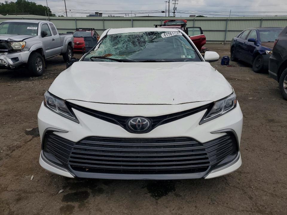 2021 Toyota Camry VIN 4T1C11AK4MU491344 COPART salvage auction — ROOF, Pa - Certificate Of Salvage, sold $8,100 on 2026-07-31 (photo 5)