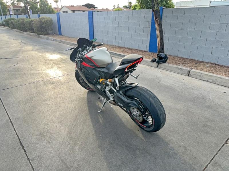 2024 Ducati Panigale VIN ZDMHAATW4RB015404 COPART salvage auction — NORMAL WEAR, AZ - CERT OF TITLE - SALVAGE (P), sold $16,000 on 2026-07-28 (photo 3)