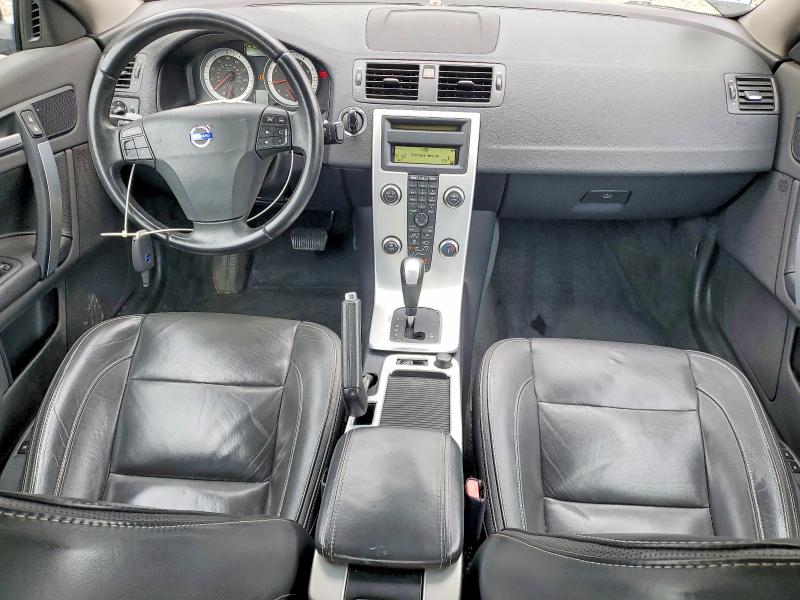 2013 Volvo C70 VIN YV1672MC4DJ140438 COPART salvage auction — MINOR DENT/SCRATCHES, Ma - Certificate Of Title, sold $2,500 on 2026-08-03 (photo 8)