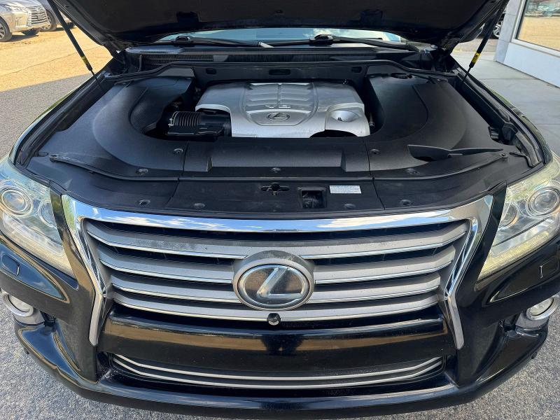2015 Lexus Lx 570 VIN JTJHY7AX9F4181761 COPART salvage auction — MINOR DENT/SCRATCHES, OK - CERTIFICATE OF TITLE (P), sold $24,500 on 2026-07-24 (photo 7)