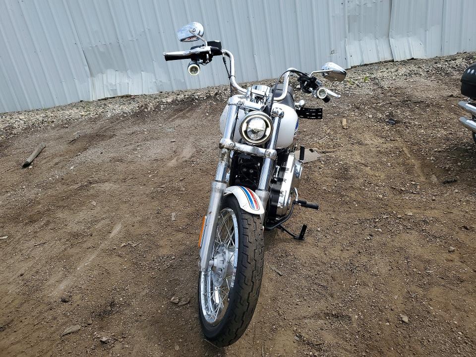 2026 Harley-davidson Super-glide VIN 1HD1BK910TB037837 COPART salvage auction — SIDE, Mi - Cert Of Title-Salvage Vehicle, sold $9,100 on 2026-08-13 (photo 2)