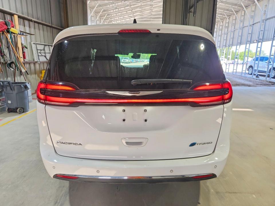 2024 Chrysler Pacifica VIN 2C4RC1S78RR158149 COPART salvage auction — FRONT END, Tx - Certificate Of Title (P), sold $9,100 on 2026-08-17 (photo 6)