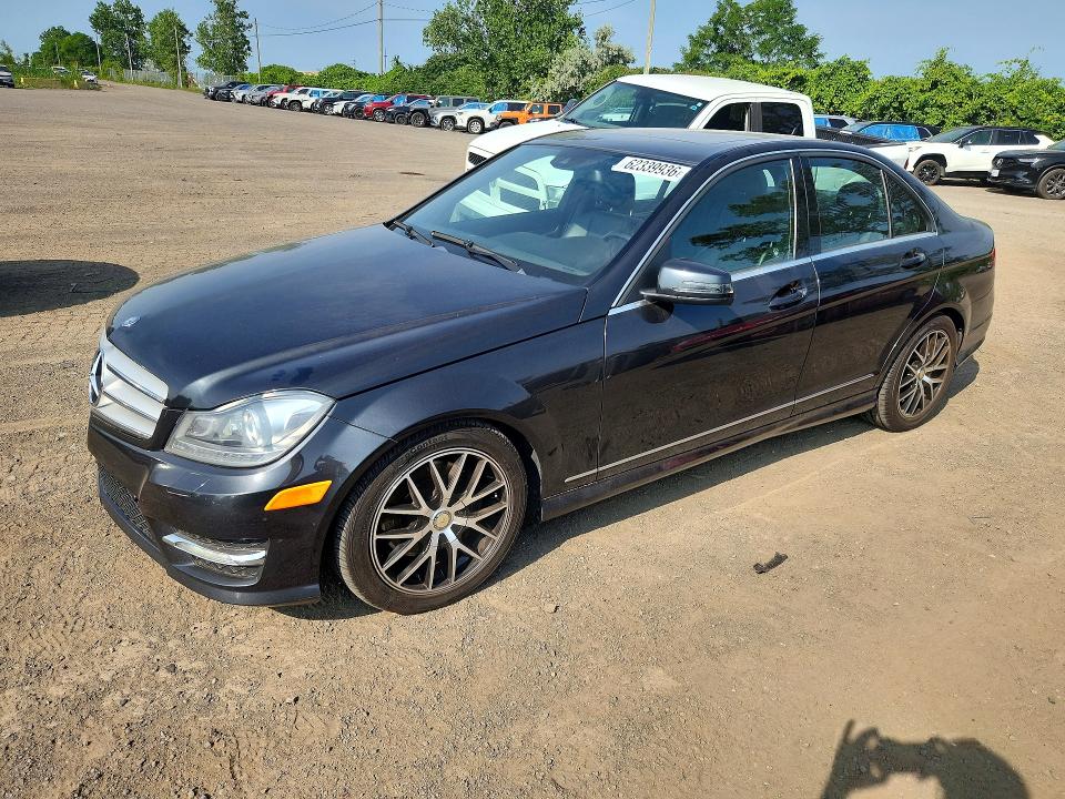 2012 Mercedes-benz C-klasse VIN WDDGF8BB6CA719607 COPART salvage auction — WATER/FLOOD, Qc - Irrecuperable, sold $2,300 on 2026-08-18 (photo 1)