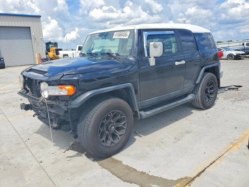 2010 Toyota Fj cruiser VIN JTEBU4BF4AK082273 — COPART salvage auction photo