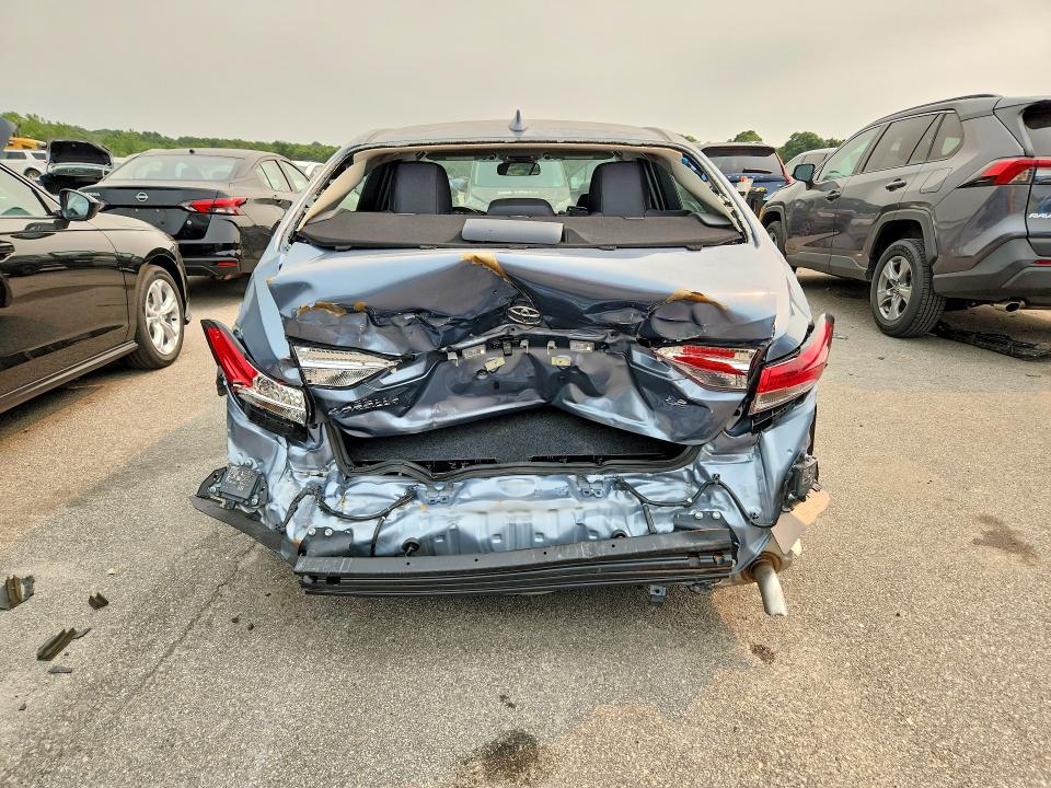 2026 Toyota Corolla VIN 5YFB4MDE4TP425130 COPART salvage auction — REAR END, MA - CERTIFICATE OF TITLE, sold $7,000 on 2026-07-27 (photo 6)