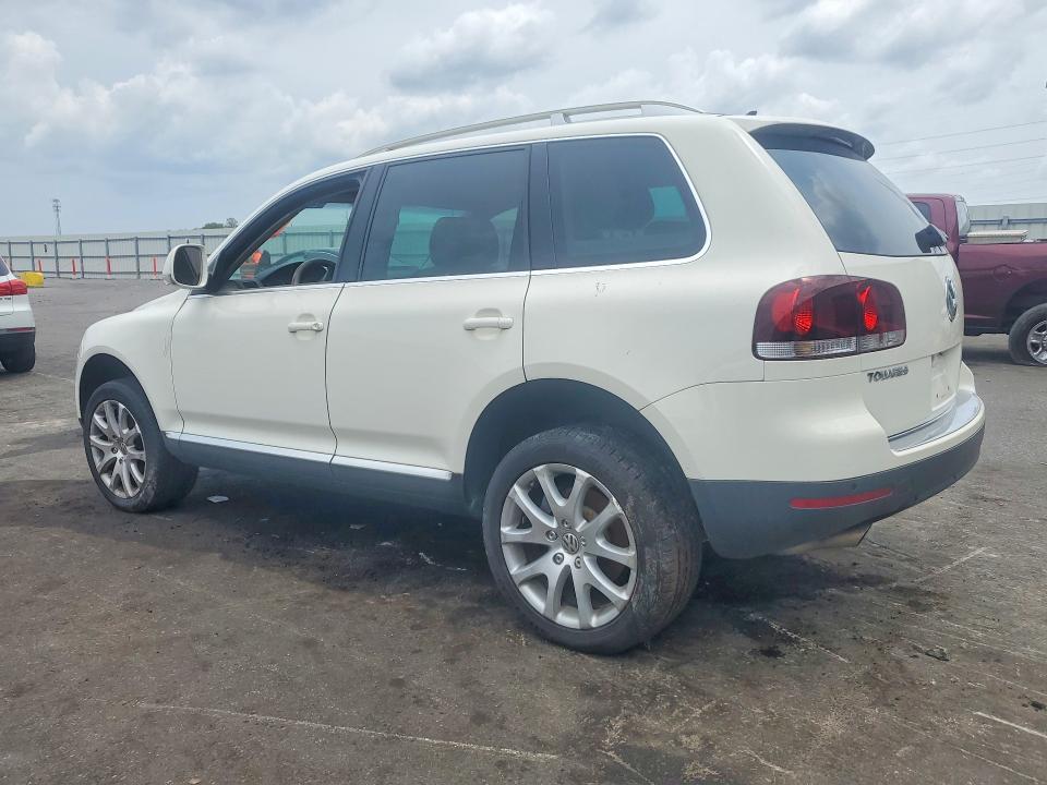 2010 Volkswagen Touareg VIN WVGBF7A95AD004354 COPART salvage auction — NORMAL WEAR, Fl - Certificate Of Title, sold $175 on 2026-08-03 (photo 2)