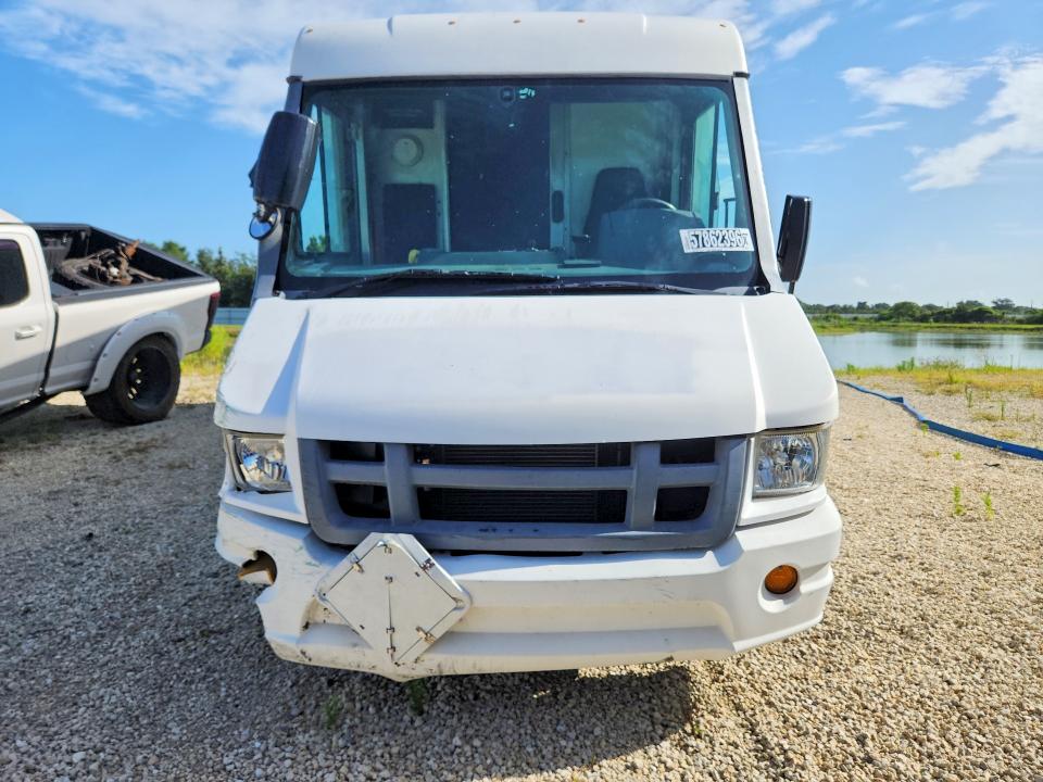 2017 Isuzu Npr VIN JALB4T175H7W00086 COPART salvage auction — ALL OVER, Fl - Certificate Of Title, sold $10 on 2026-07-28 (photo 5)