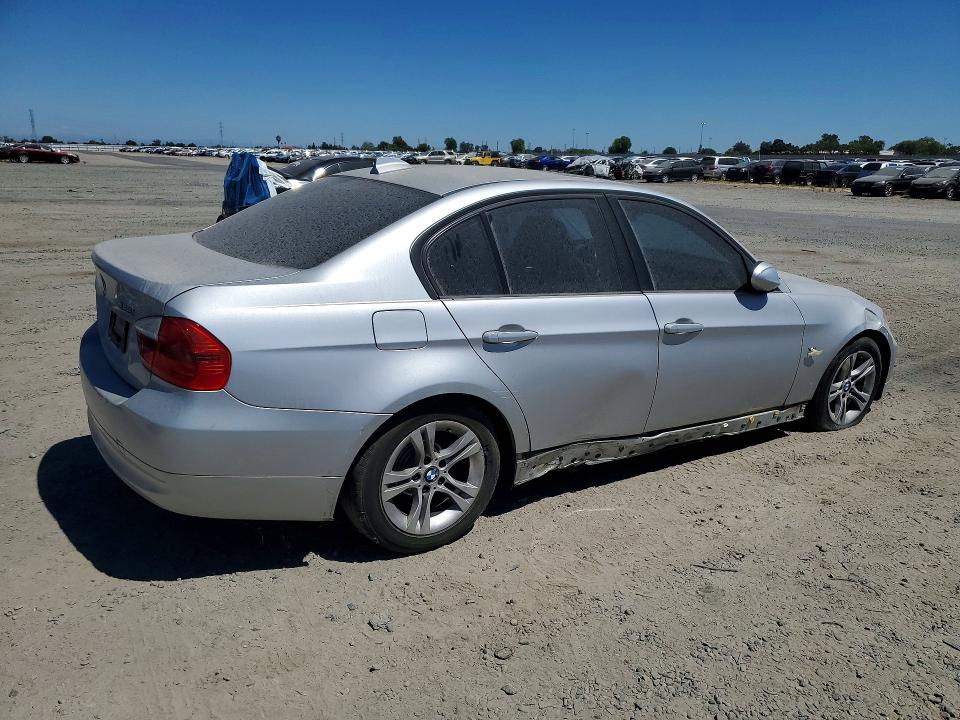 2008 BMW 3er VIN WBAVC53538FZ86955 COPART salvage auction — SIDE, Ca - Lien Papers-Clean Or Ac (P), sold $250 on 2026-08-04 (photo 3)