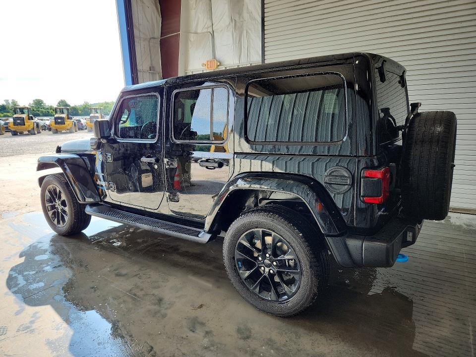 2022 Jeep Wrangler unlimited VIN 1C4JJXP63NW153285 COPART salvage auction — MINOR DENT/SCRATCHES, Il - Certificate Of Title, sold $7,400 on 2026-07-30 (photo 2)