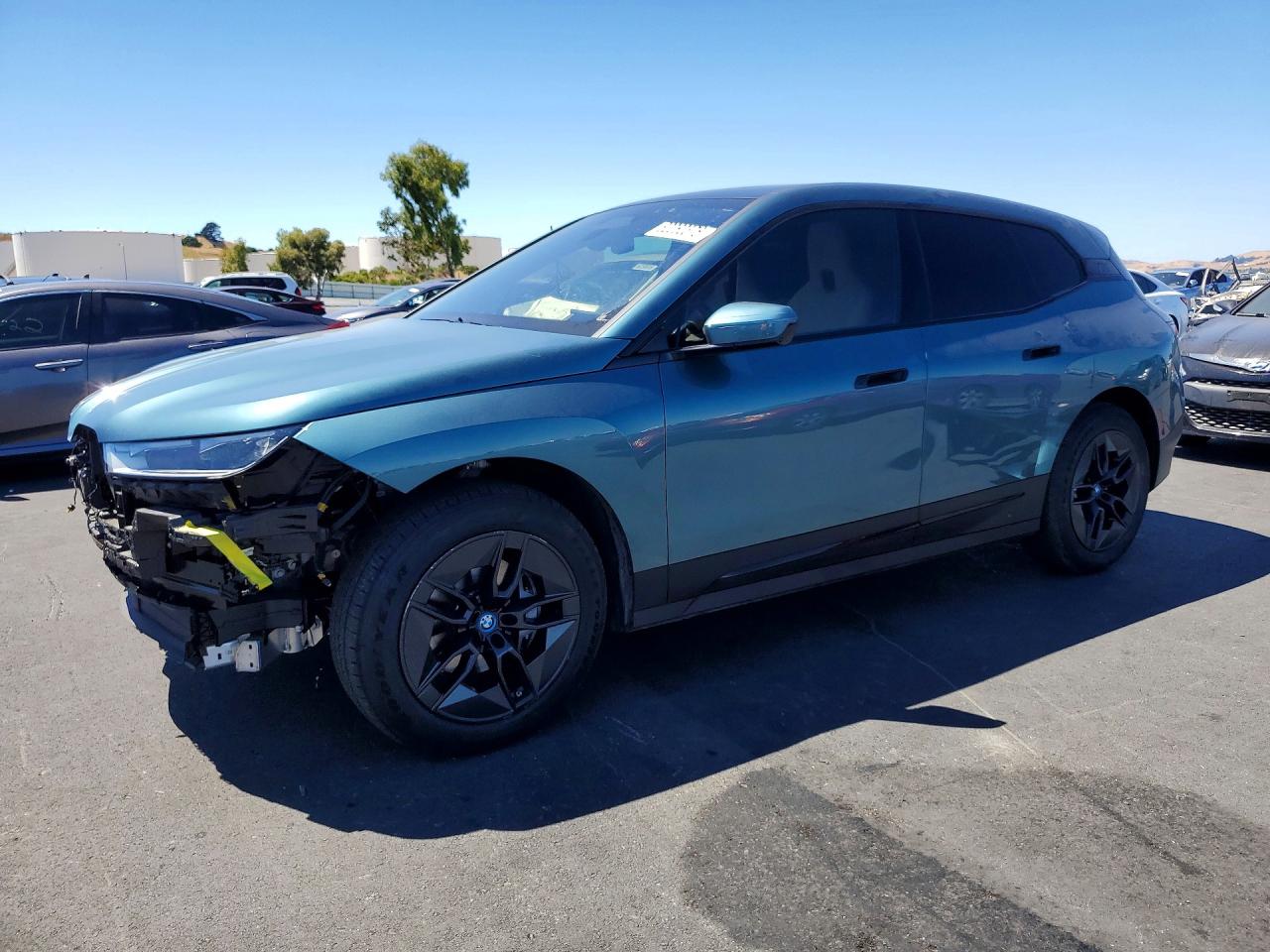 2024 BMW iX VIN WB523CF07RCR74252 — COPART salvage auction photo