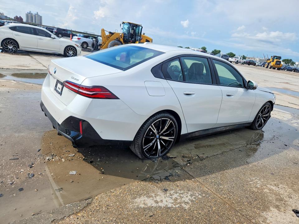 2025 BMW 5er VIN WBA43FJ06SCT40813 COPART salvage auction — FRONT END, La - Cert Of Title-Salvage, sold $35,250 on 2026-08-19 (photo 3)