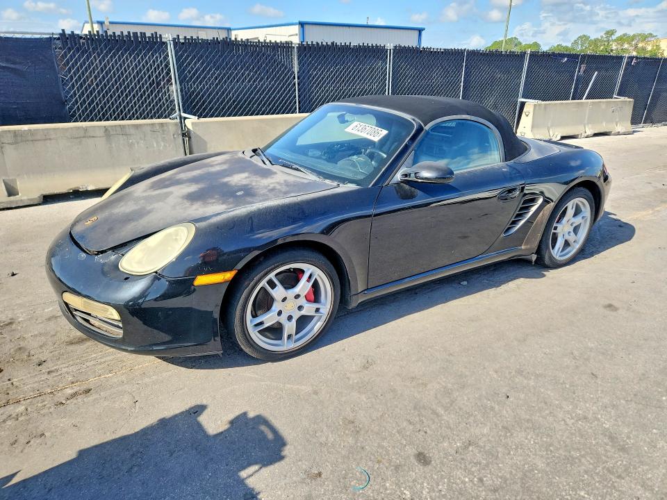 2005 Porsche Boxster VIN WP0CB29895S730433 COPART salvage auction — MINOR DENT/SCRATCHES, NC - CERTIFICATE OF TITLE (P), sold $1,350 on 2026-07-23 (photo 1)