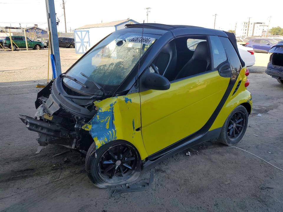 2008 Smart Fortwo VIN WMEEK31X98K169545 COPART salvage auction — FRONT END, CA - SALVAGE CERTIFICATE, sold $175 on 2026-08-13 (photo 1)