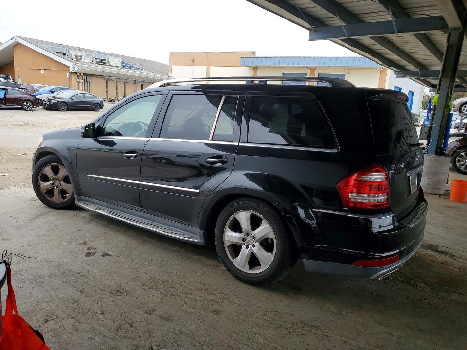 2011 Mercury Gl VIN 4JGBF7BE8BA755236 COPART salvage auction — MINOR DENT/SCRATCHES, CA - DIS/DLR/EXP ONLY CLEAN TITLE, sold $400 on 2026-07-21 (photo 2)
