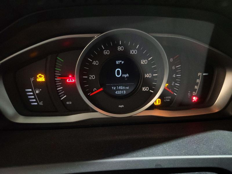2018 Volvo S60 VIN YV140MTLXJ2450768 COPART salvage auction — FRONT END, Pa - Certificate Of Salvage, sold $375 on 2026-08-07 (photo 9)