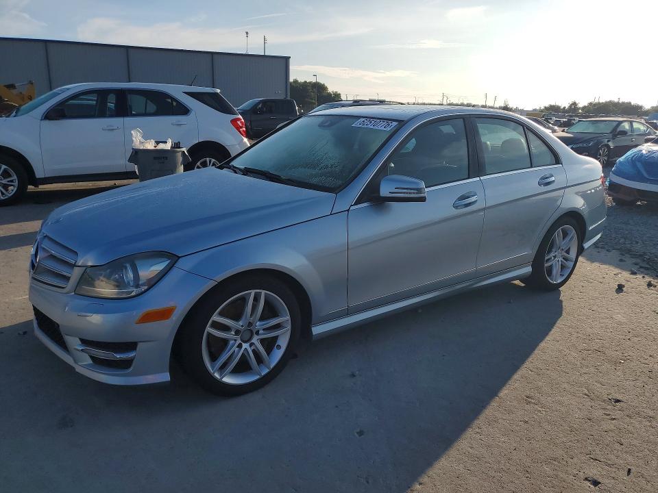 2013 Mercedes-benz C-klasse VIN WDDGF8AB5DA822990 COPART salvage auction — FRONT END, Fl - Cert Of Title Slvg Rebuildable, sold $2,150 on 2026-08-05 (photo 1)