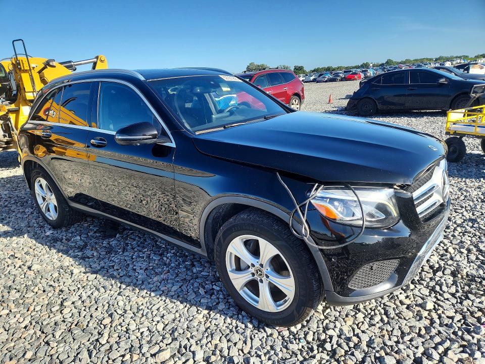 2018 Mercedes-benz Glc VIN WDC0G4JB5JV057134 COPART salvage auction — MINOR DENT/SCRATCHES, FL - CERTIFICATE OF TITLE, sold $6,600 on 2026-08-14 (photo 4)