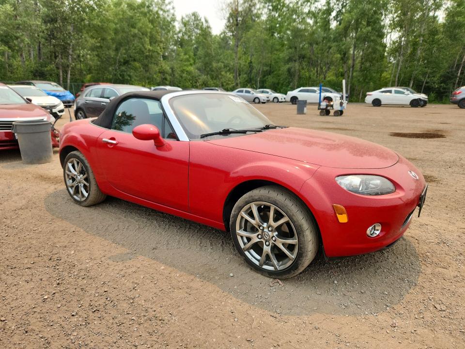 2006 Mazda Mx-5 VIN JM1NC15F960102079 COPART salvage auction — NORMAL WEAR, On - Permit No Brand - Unfit, sold $225 on 2026-07-28 (photo 4)