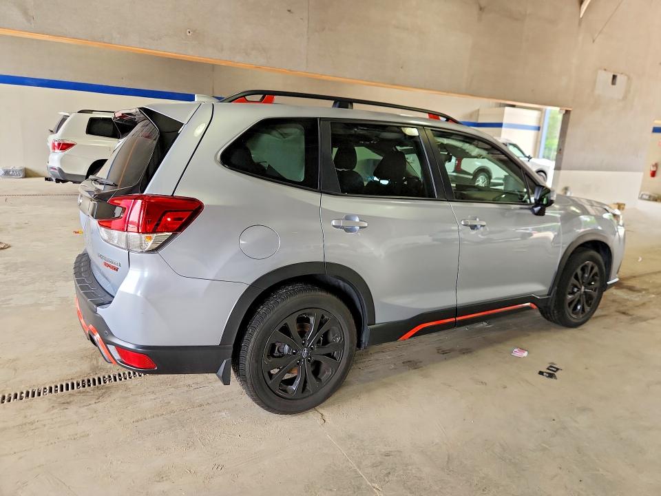 2023 Subaru Forester VIN JF2SKAJC7PH538208 COPART salvage auction — UNDERCARRIAGE, VA - CERT OF TITLE - SALVAGE, sold $5,900 on 2026-07-31 (photo 3)