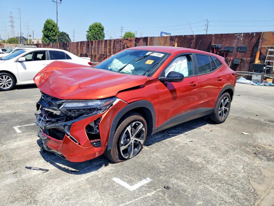 2024 Chevrolet Trax VIN KL77LGE22RC057799 COPART salvage auction — FRONT END, Ca - Salvage Certificate, sold $2,450 on 2026-07-29 (photo 1)