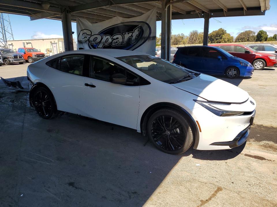 2025 Toyota Prius VIN JTDACAAU6S3053709 COPART salvage auction — REAR END, CA - SALVAGE CERTIFICATE, sold $13,200 on 2026-08-20 (photo 4)