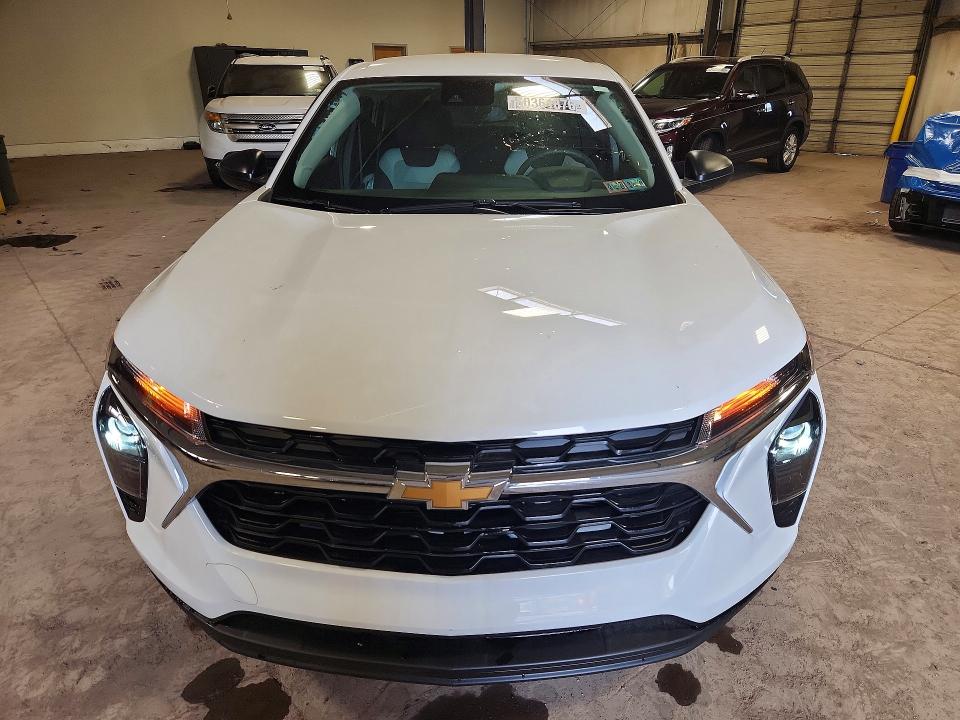 2026 Chevrolet Trax VIN KL77LFEP5TC092110 COPART salvage auction — SIDE, PA - CERT OF TITLE, sold $11,300 on 2026-07-28 (photo 5)