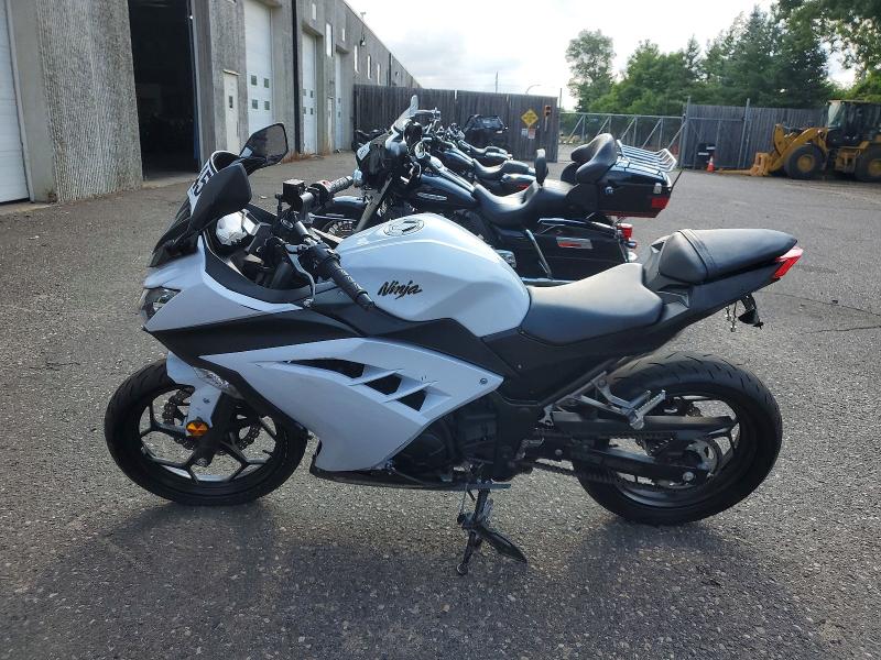 2013 Kawasaki Zg VIN JKAEX8A16DDA01012 COPART salvage auction — NORMAL WEAR, MN - CERT OF TITLE-PRIOR SALVAGE, sold $1,150 on 2026-07-27 (photo 3)