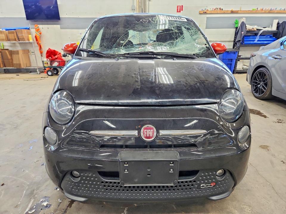2013 Fiat 500 VIN 3C3CFFGE9DT663239 COPART salvage auction — MECHANICAL, Il - Certificate Of Title, sold $550 on 2026-08-03 (photo 5)