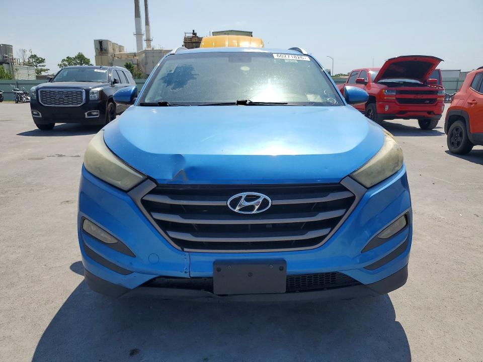 2016 Hyundai Tucson VIN KM8J33A45GU096432 COPART salvage auction — MINOR DENT/SCRATCHES, OK - CERT OF TITLE-REPOSSESSION (P), sold $700 on 2026-07-29 (photo 5)