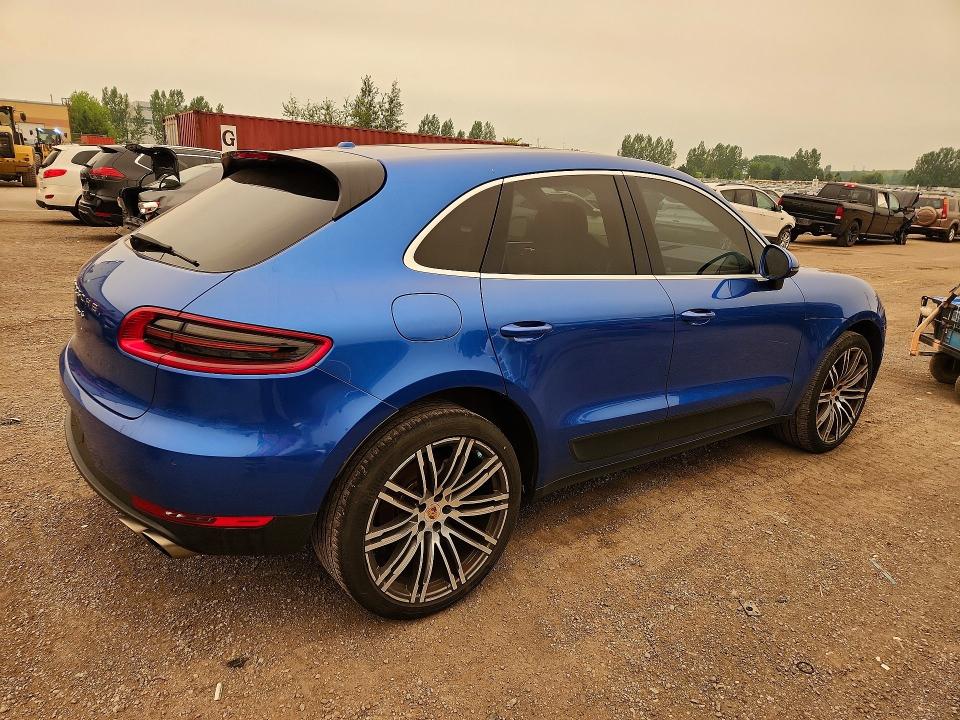 2016 Porsche Macan VIN WP1AB2A57GLB44771 COPART salvage auction — VANDALISM, On - Permit No Brand - Fit (P), sold $5,200 on 2026-07-28 (photo 3)