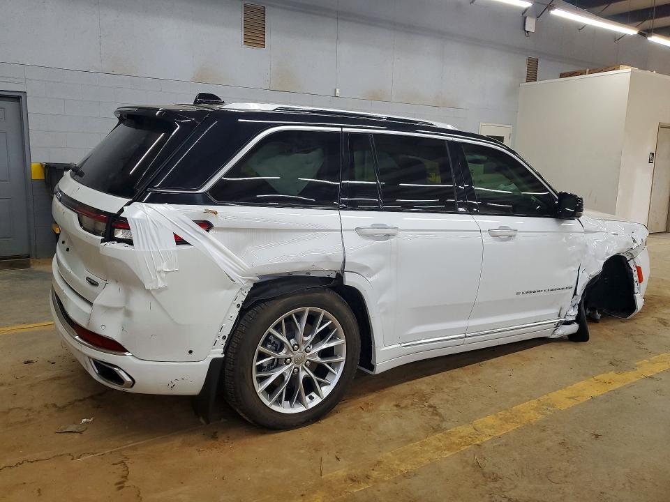 2022 Jeep Grand cherokee VIN 1C4RJYE61N8755991 COPART salvage auction — FRAME DAMAGE, Tn - Certificate Of Title, sold $19,500 on 2026-07-29 (photo 3)