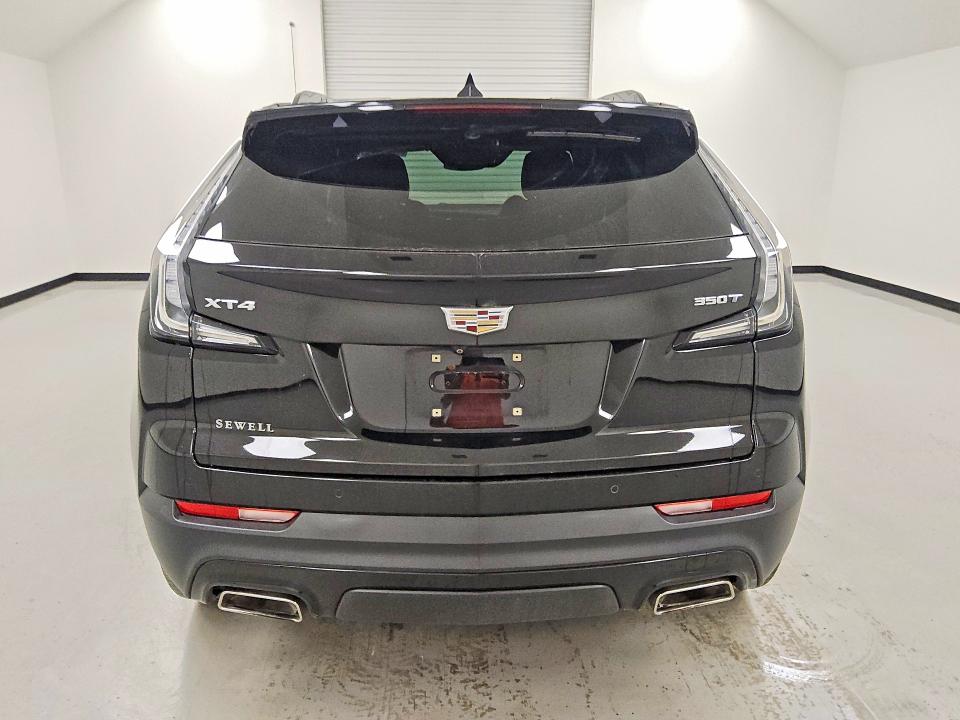 2021 Cadillac Xt4 VIN 1GYFZER40MF001004 COPART salvage auction — MINOR DENT/SCRATCHES, TX - CERTIFICATE OF TITLE, sold $11,400 on 2026-08-20 (photo 6)