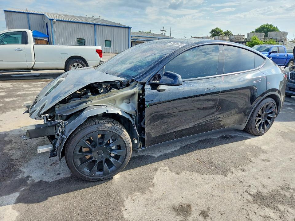 2021 Tesla Model y VIN 5YJYGAEE7MF180688 — COPART salvage auction photo
