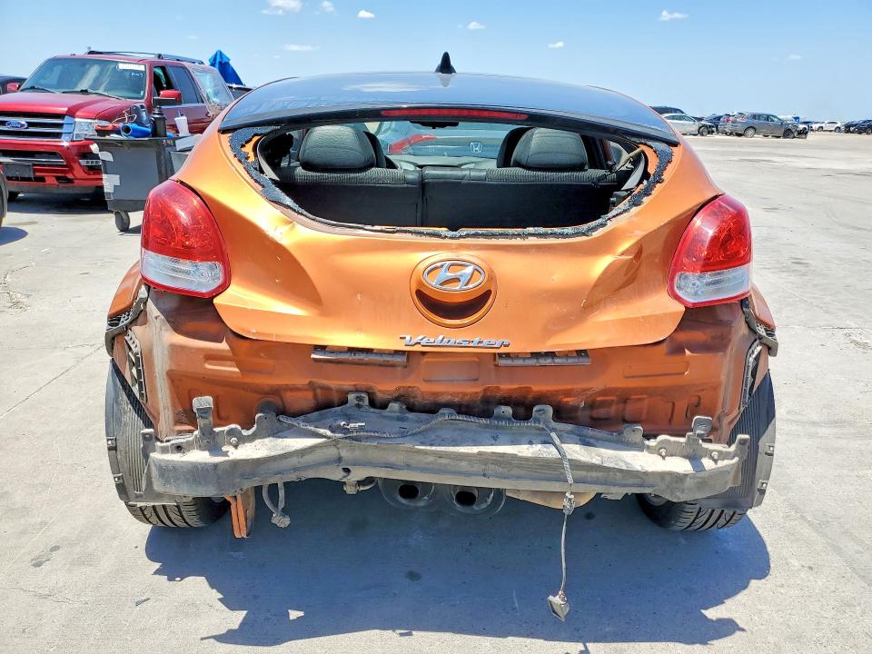 2013 Hyundai Veloster VIN KMHTC6AD4DU147005 COPART salvage auction — REAR END, Tx - Salvage Vehicle Title, sold $250 on 2026-07-23 (photo 6)