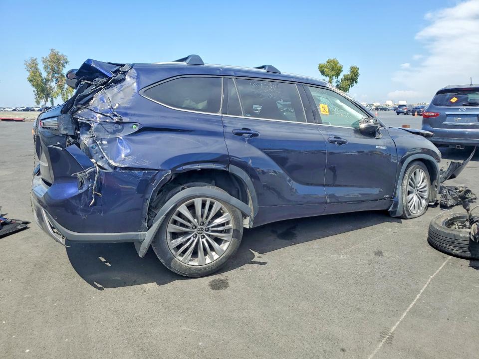 2021 Toyota Highlander hybrid VIN 5TDEBRCH9MS024760 COPART salvage auction — ALL OVER, CA - SALVAGE CERTIFICATE, sold $4,350 on 2026-07-20 (photo 3)