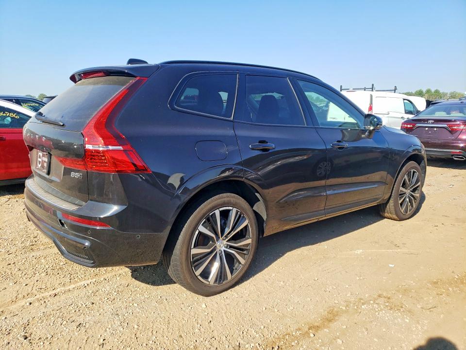 2024 Volvo Xc60 VIN YV4L12RL7R1846276 COPART salvage auction — WATER/FLOOD, Il - Salvage Cert-Flood, sold $5,700 on 2026-08-11 (photo 3)
