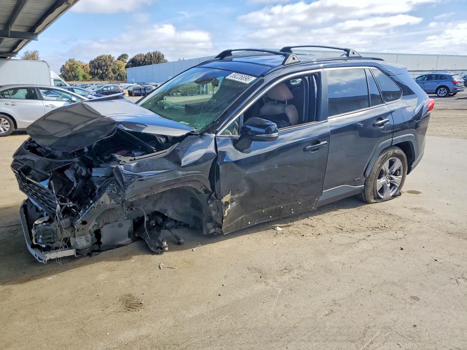 2022 Toyota Rav4 VIN JTMMWRFV8ND151580 COPART salvage auction — FRONT END, Ca - Dis/Dlr/Exp Only Clean Title, sold $3,800 on 2026-07-21 (photo 1)