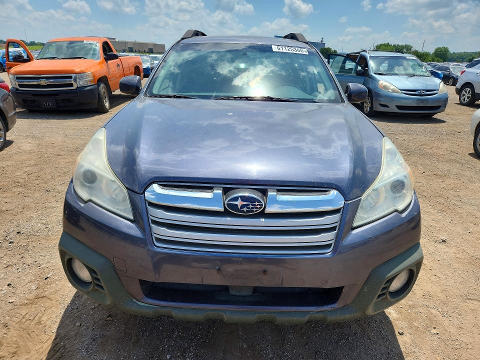 2014 Subaru Outback VIN 4S4BRCDC9E3304935 COPART salvage auction — MECHANICAL, IA - NON PUBLIC CLEAN TITLE, sold $500 on 2026-07-31 (photo 5)