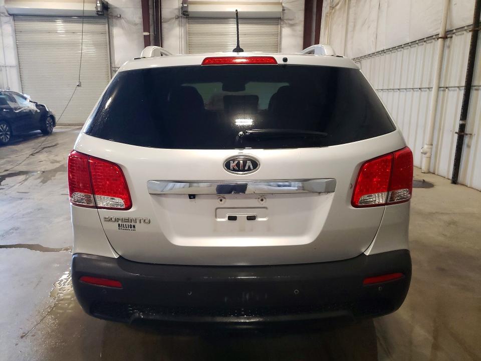 2012 Kia Sorento VIN 5XYKTDA61CG229540 COPART salvage auction — MECHANICAL, Mn - Certificate Of Title, sold $600 on 2026-07-06 (photo 6)