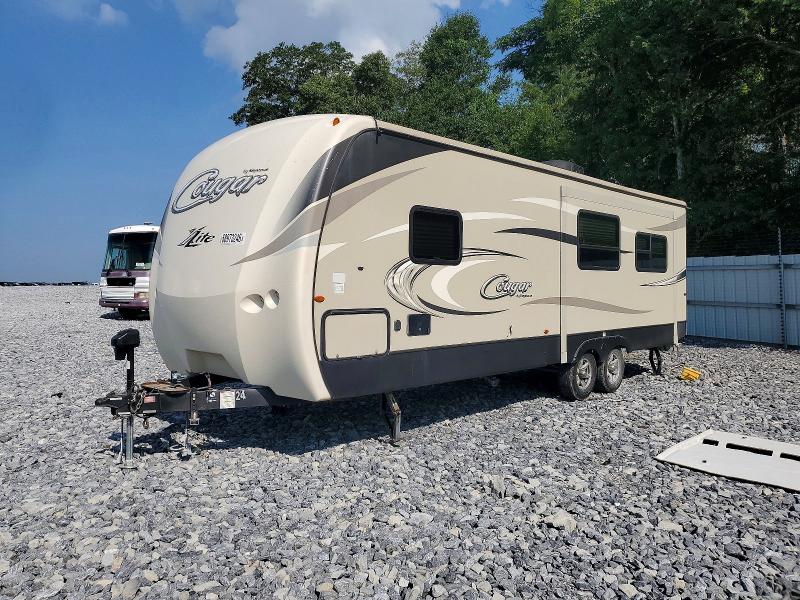 2017 Keystone Cougar VIN 4YDT28R21HV507561 COPART salvage auction — MINOR DENT/SCRATCHES, FL - CERT OF TITLE SLVG REBUILDABLE, sold $3,500 on 2026-10-08 (photo 2)
