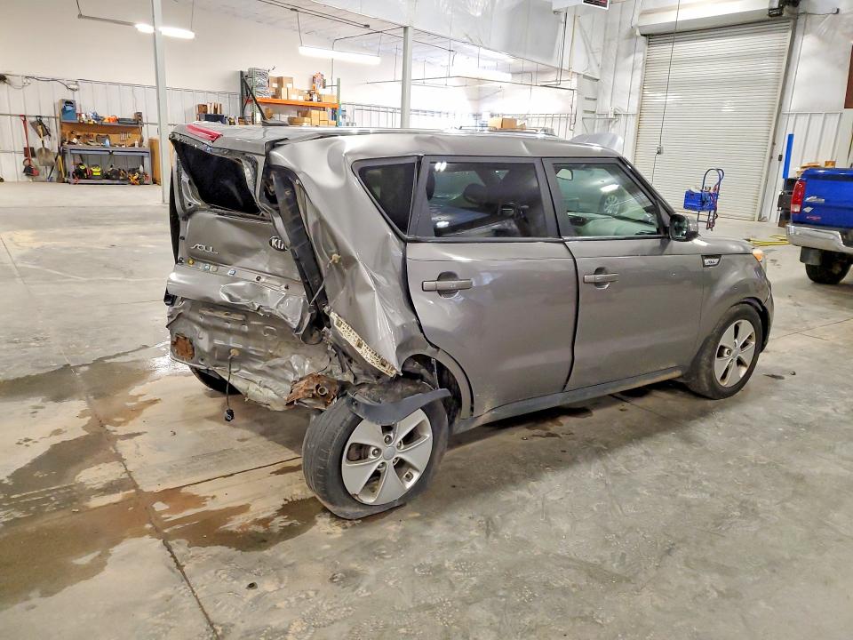 2015 Kia Soul VIN KNDJN2A28F7225171 COPART salvage auction — REAR END, Mn - Cert Of Title-Prior Salvage, sold $525 on 2026-07-27 (photo 3)