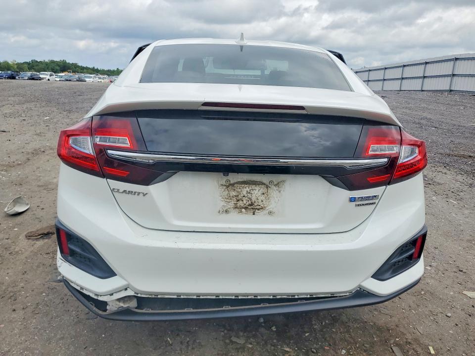 2018 Honda Clarity VIN JHMZC5F30JC013133 COPART salvage auction — SIDE, VA - CERT OF TITLE - SALVAGE, sold $500 on 2026-07-29 (photo 6)