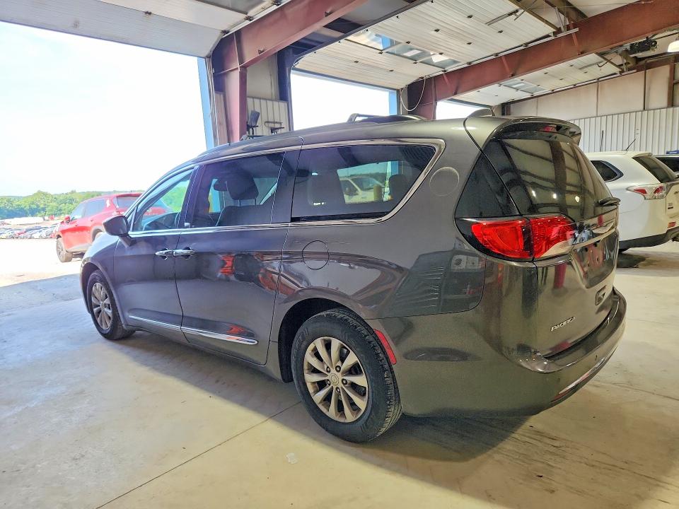 2017 Chrysler Pacifica VIN 2C4RC1BGXHR644945 COPART salvage auction — REAR END, Md - Certificate Of Title, sold $3,900 on 2026-07-17 (photo 2)