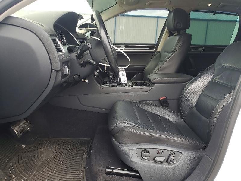 2016 Volkswagen Touareg VIN WVGEF9BP0GD011047 COPART salvage auction — FRONT END, Fl - Certificate Of Destruction, sold $15 on 2026-07-29 (photo 7)