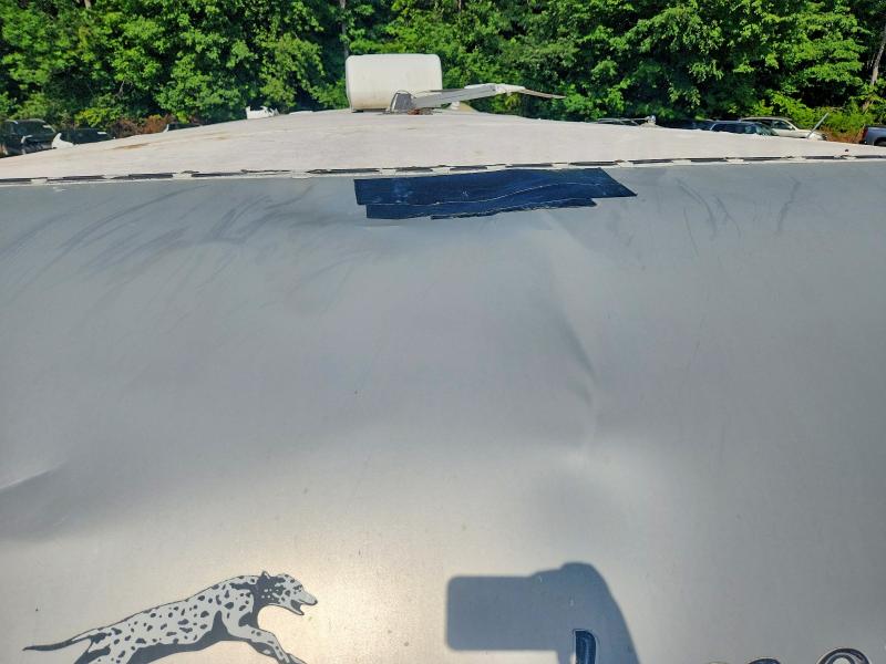 2014 Foresriver VIN 5ZT2CASBXEA018543 COPART salvage auction — ROOF, PA - CERTIFICATE OF SALVAGE, sold $600 on 2026-07-23 (photo 9)