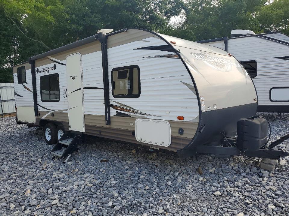 2025 Jayc Jay flight VIN 1UJBC0BSXS17M0067 COPART salvage auction — VANDALISM, GA - CERT OF TITLE-SALVAGE, sold $9,900 on 2026-10-01 (photo 4)